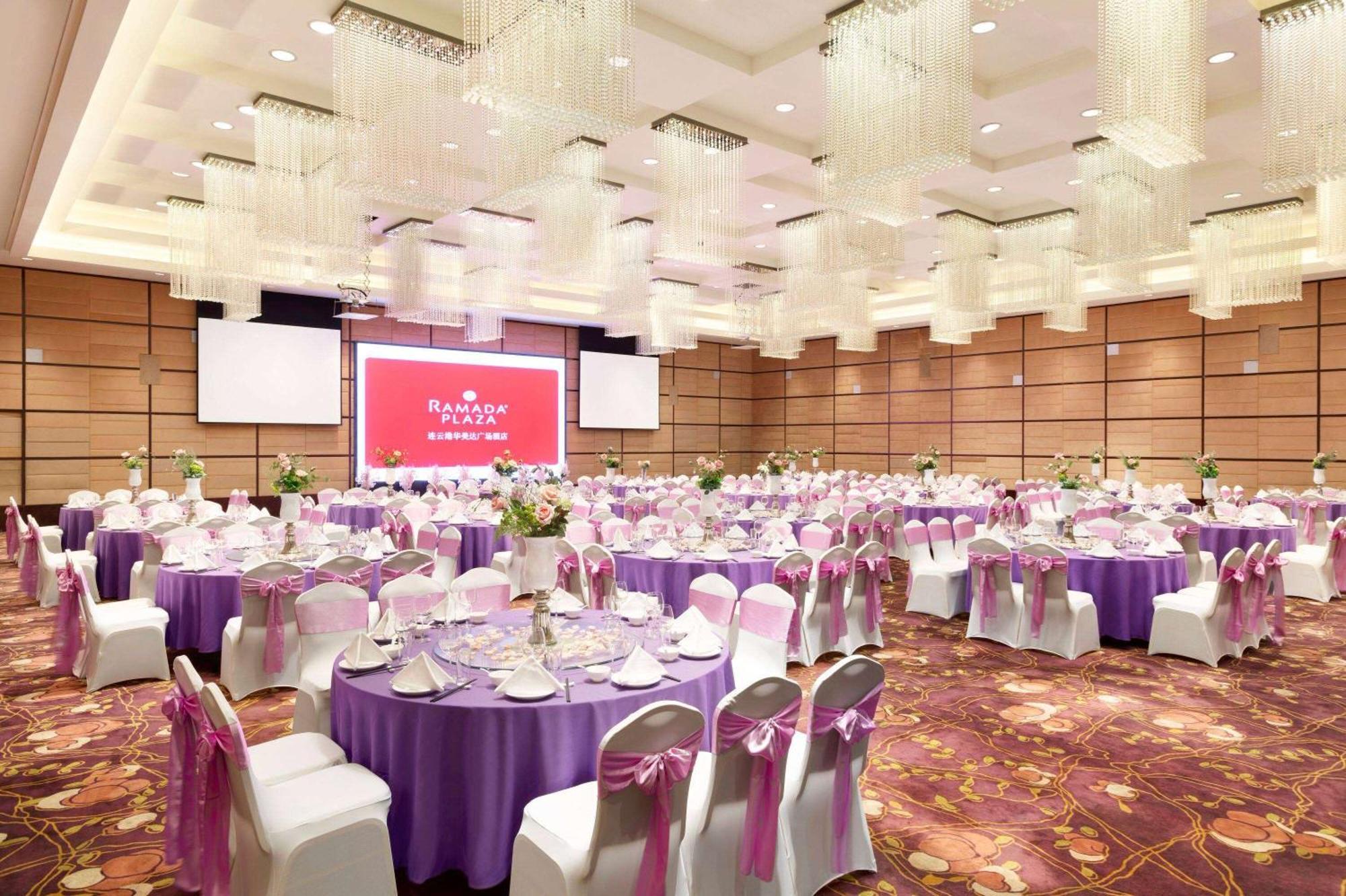 Ramada Plaza Lianyungang Hotel Екстериор снимка