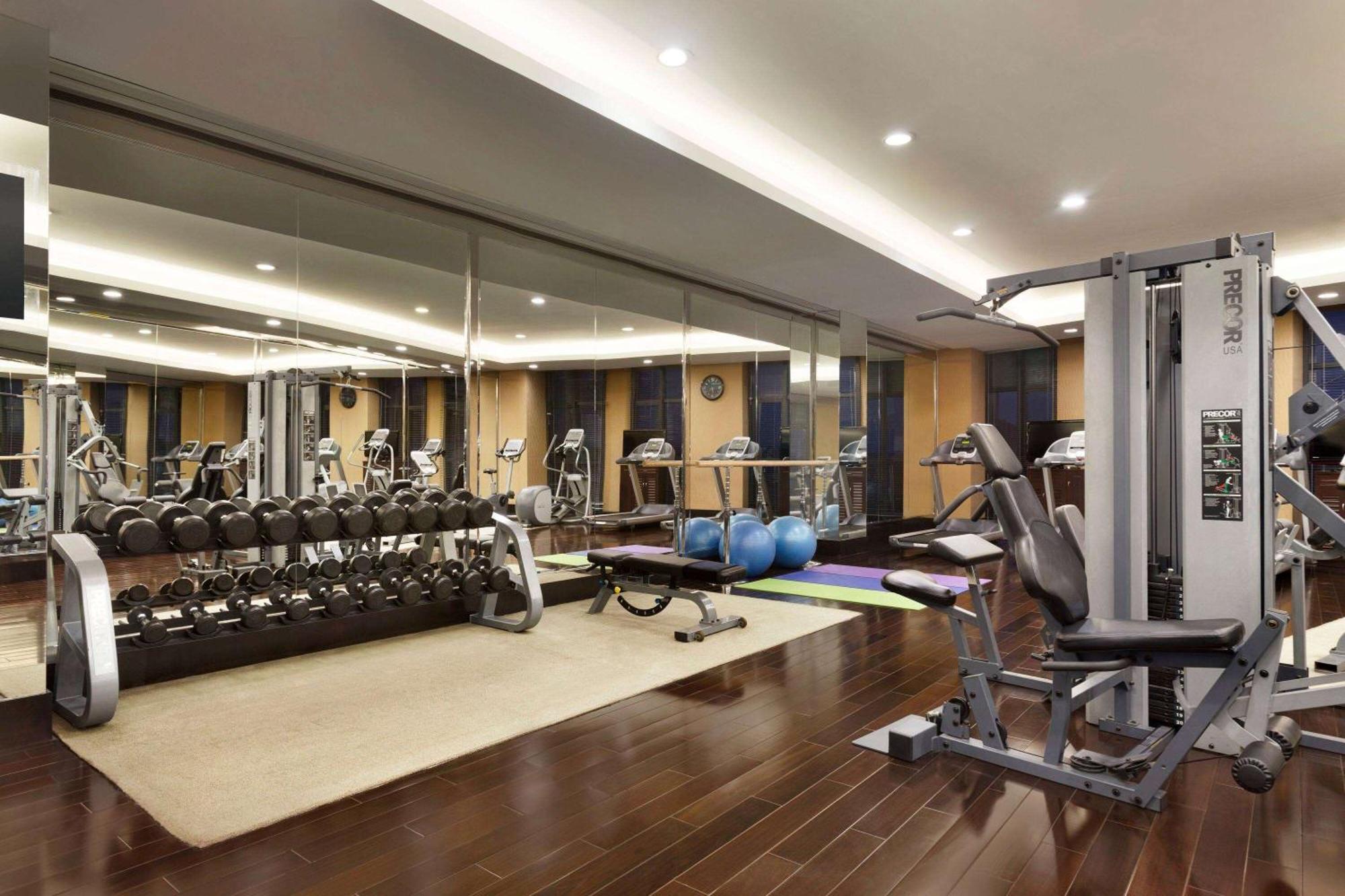 Ramada Plaza Lianyungang Hotel Екстериор снимка